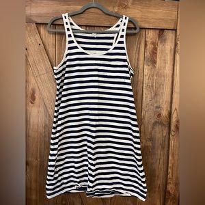 Lightly worn tunic style dress or swim coverup